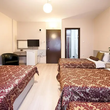 Dinar Hotel 2*
