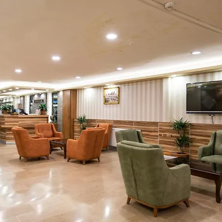 Hotel Dinar 2*